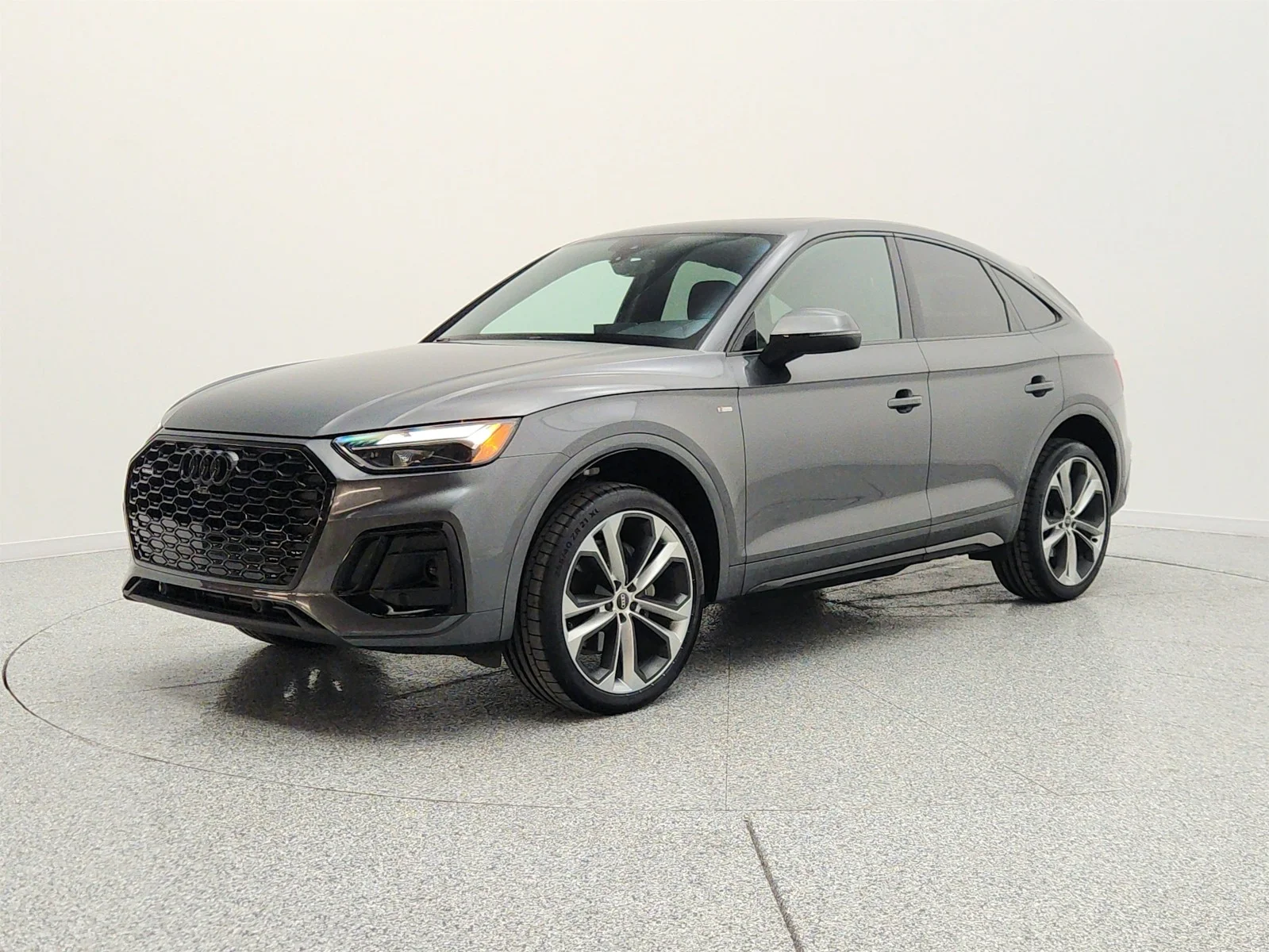 2023 Audi Q5 Sportback 45 Premium Plus's photo