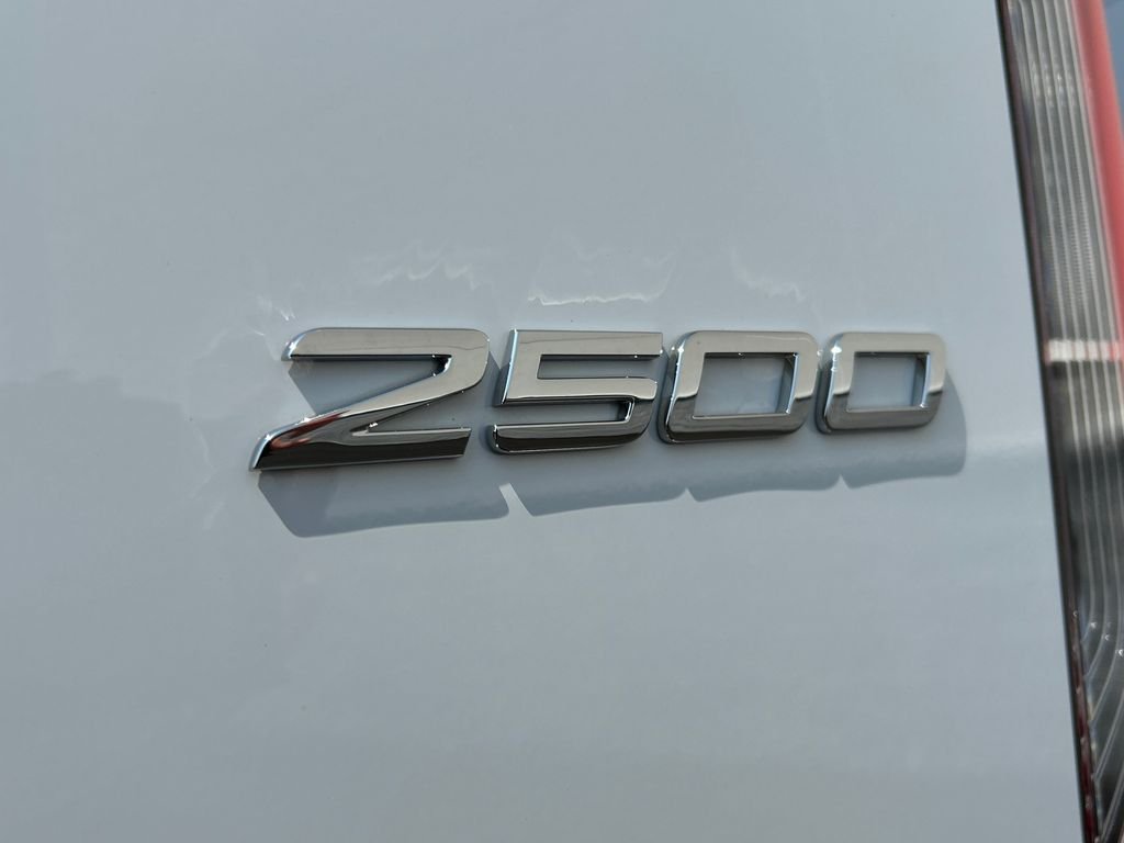 New 2026 Arctic+White Mercedes-Benz Cargo 144 WB image 25