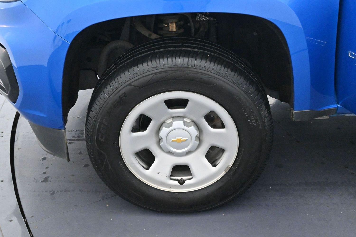 Used 2022 BRIGHT BLUE METALLIC Chevrolet 4WD Work Truck image 28