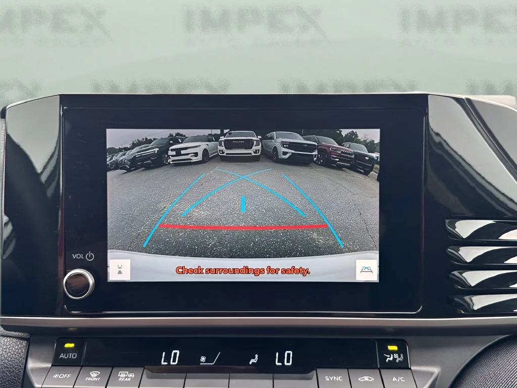 Used 2025 White Toyota LE image 17
