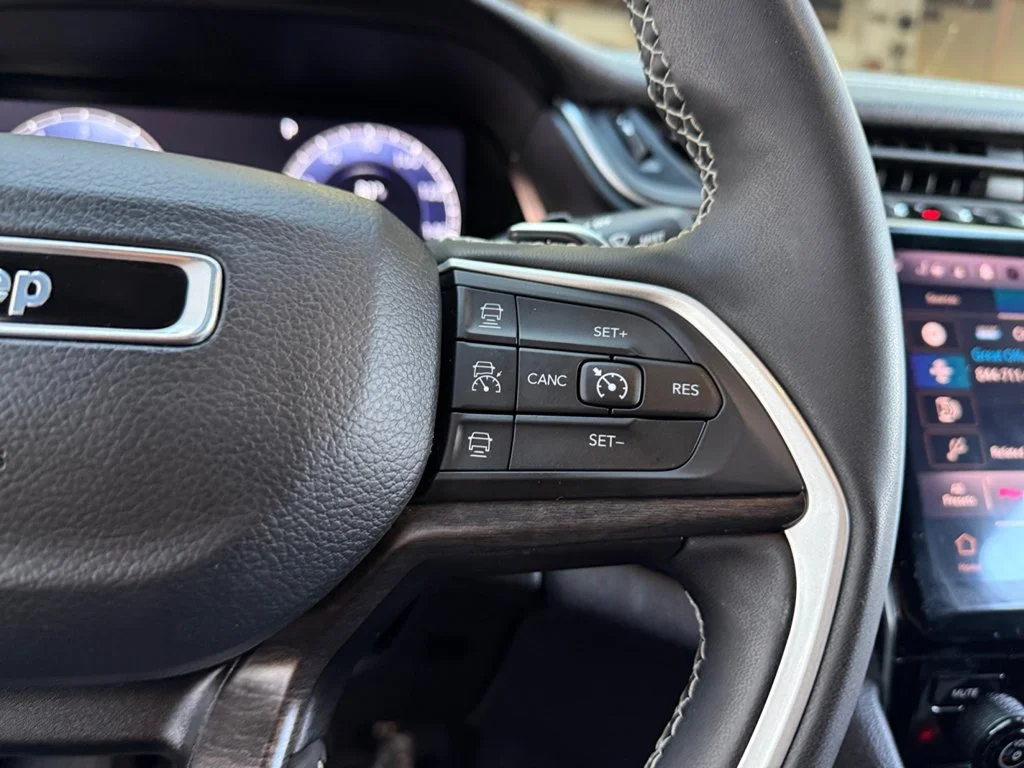 Used 2023 Orange Jeep Limited image 25