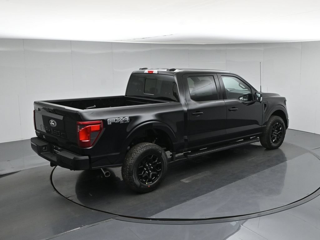 New 2026 Agate Black Metallic Ford XLT image 37