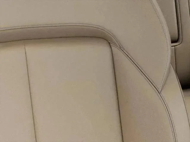 New 2026 Bright White Clear-Coat Exterior Paint Jeep Limited image 11