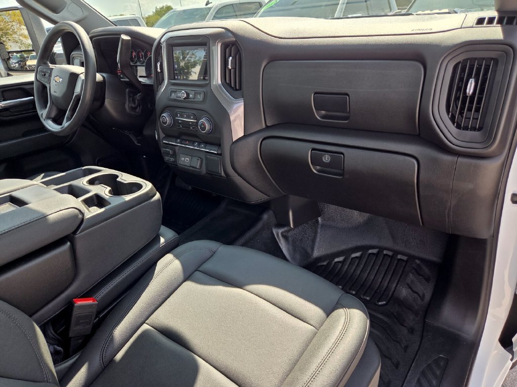 Used 2025 Summit White Chevrolet WT image 15