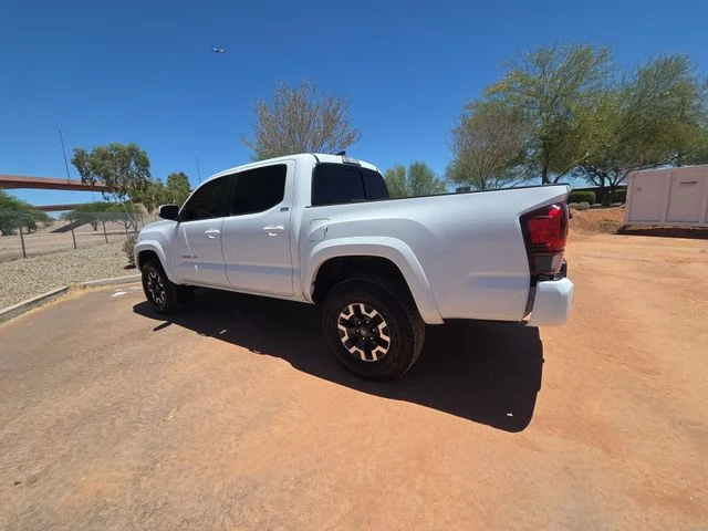 Used 2019 White Toyota SR5 image 5
