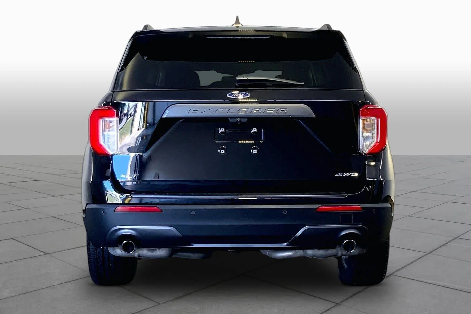 Used 2022 Agate Black Ford XLT image 5