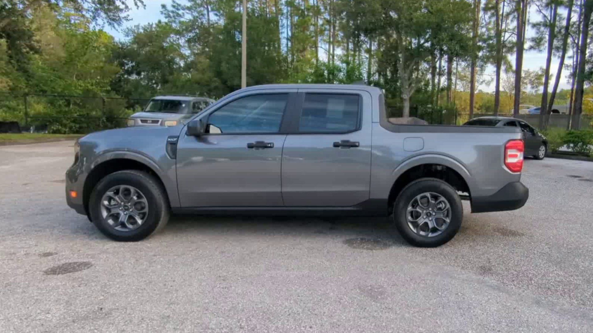 New 2026 Carbonized Gray Metallic Ford XLT image 14