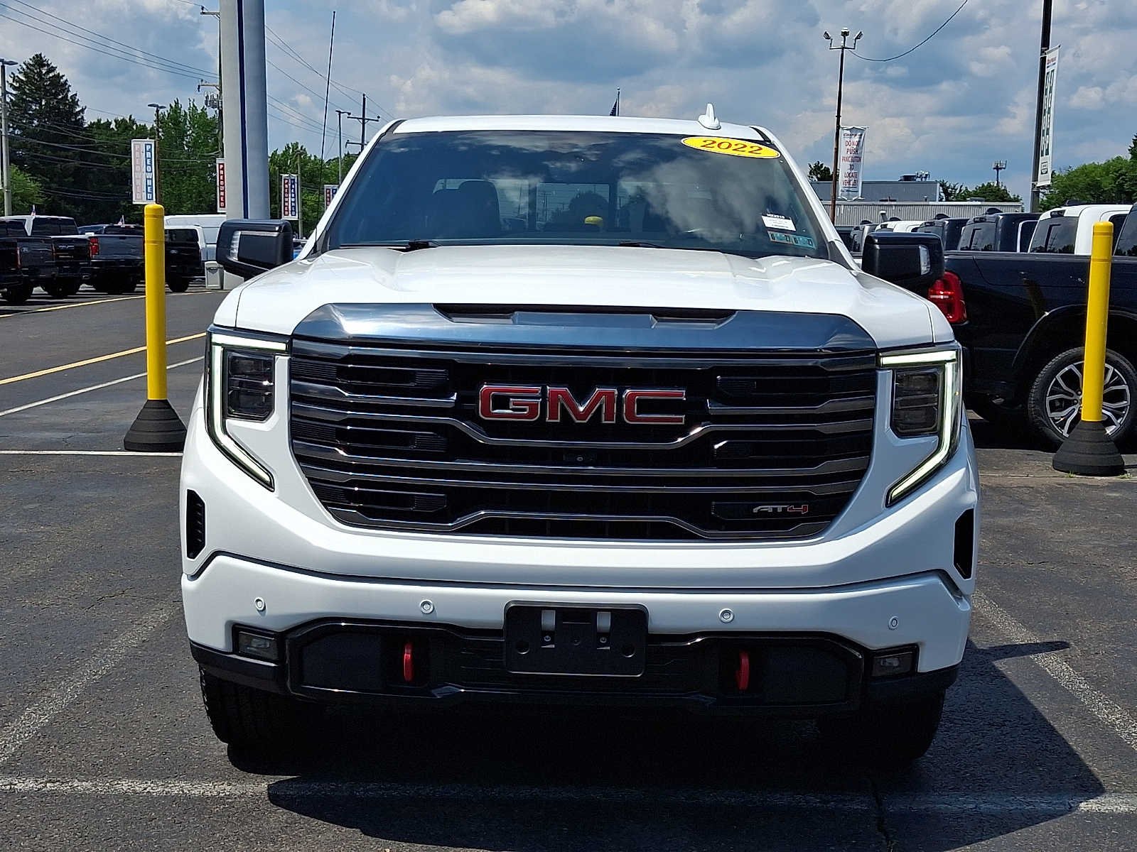 Used 2022 Summit White GMC AT4 image 2