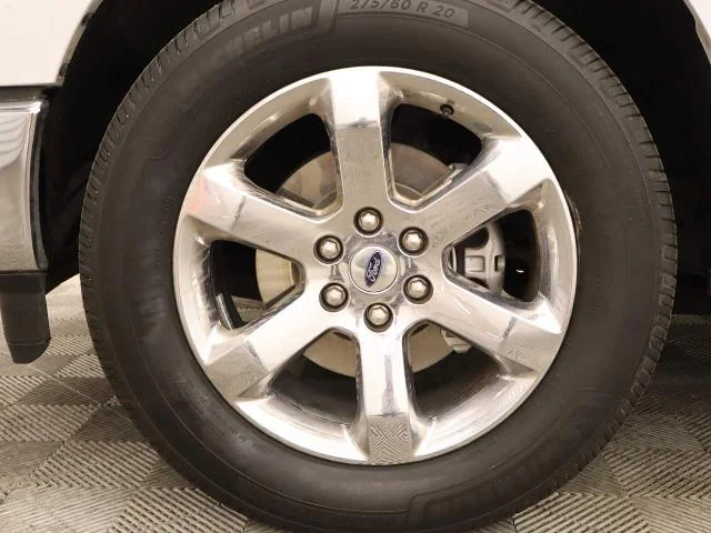 Used 2022 Oxford White Ford XLT Crew Cab image 37