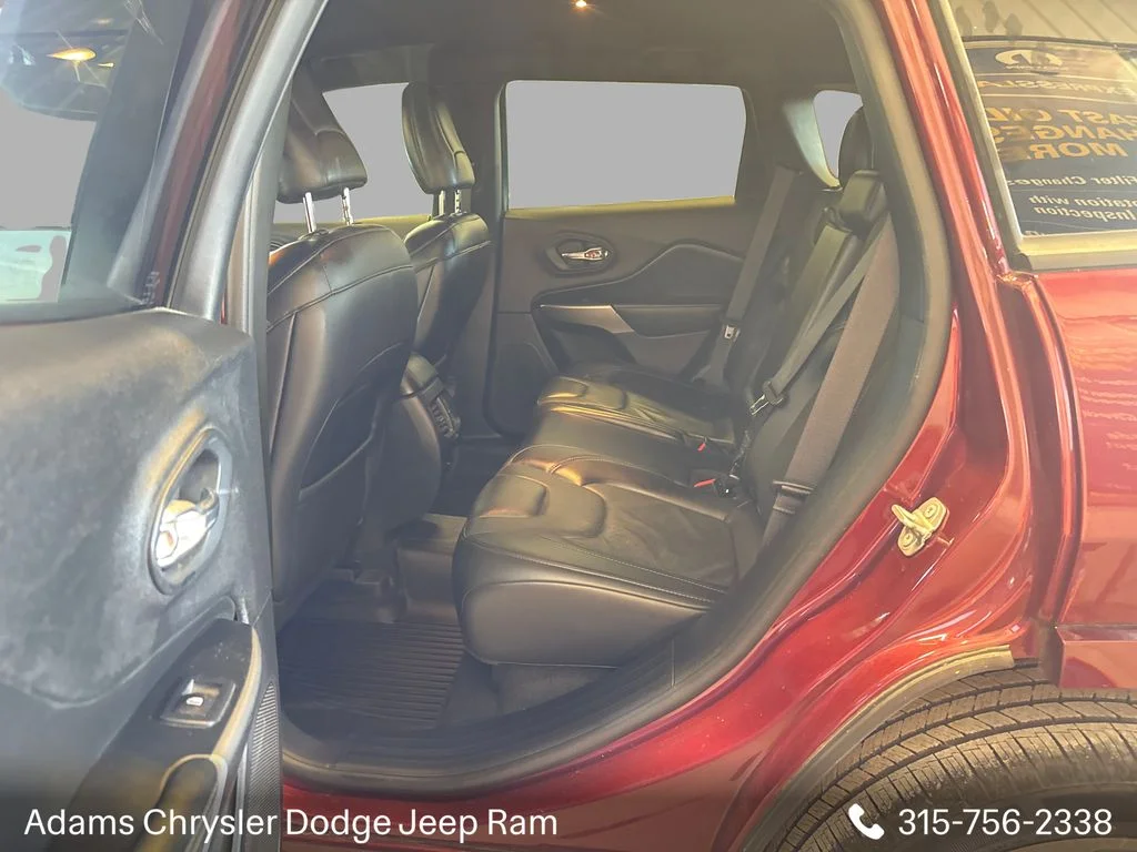 Used 2019 Red Jeep Limited image 10