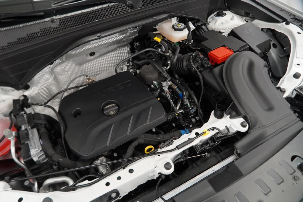 New 2026 Summit White Chevrolet LT image 39