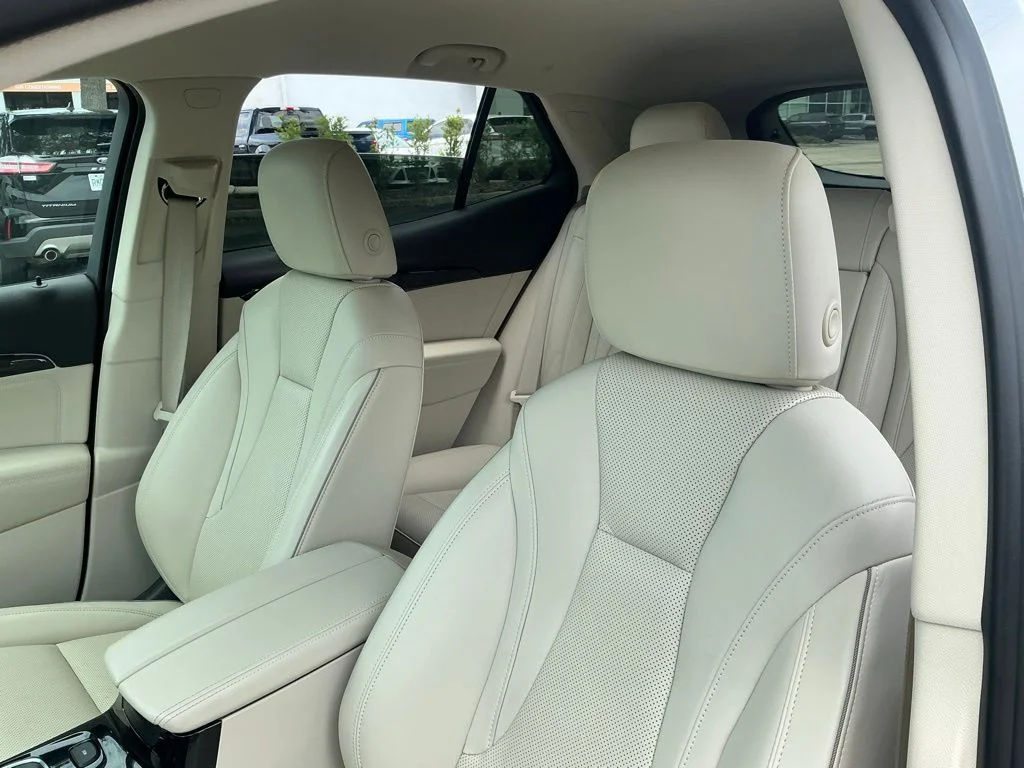 Used 2022 Gray Buick Essence image 38