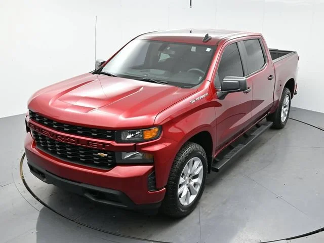 Used 2021 CHERRY RED TINTCOAT Chevrolet Custom image 29