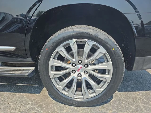 Used 2021 Black GMC Denali image 35