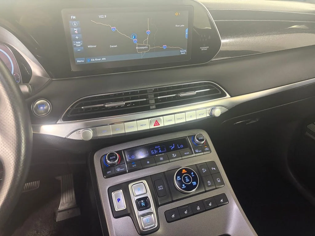 Used 2020 Hyundai Palisade Limited with VIN KM8R5DHE9LU108089 for sale in Elk River, Minnesota