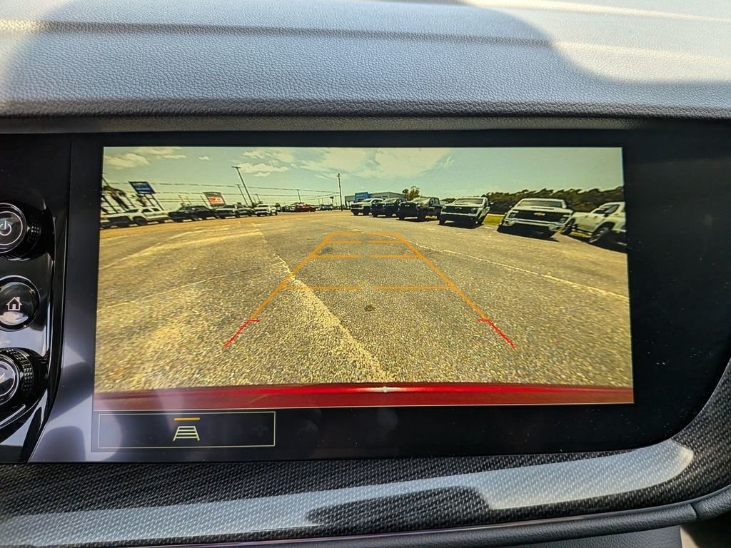 Used 2023 Red Buick Essence image 25