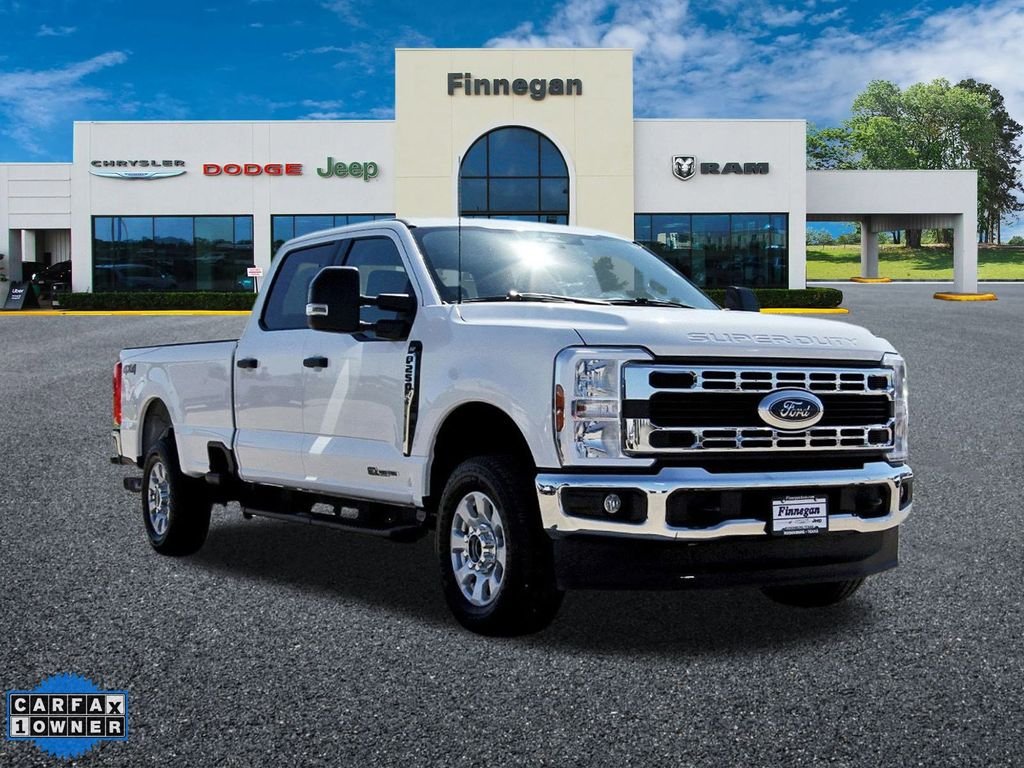 Used 2024 White Ford XLT image 1