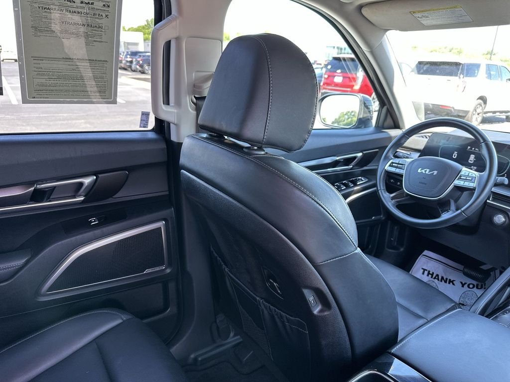 Certified Used 2024 Black Kia S image 15