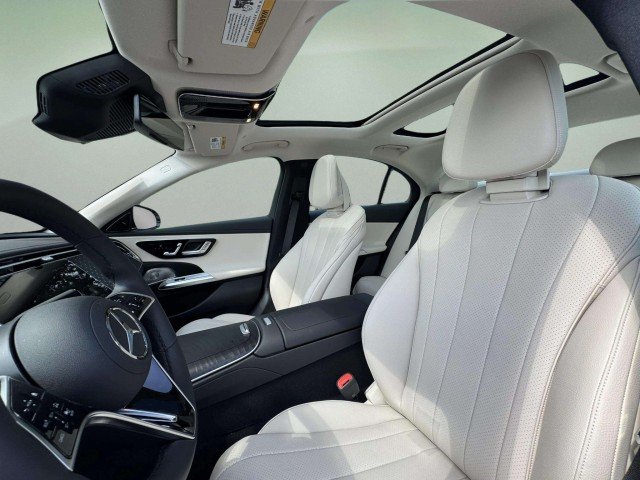 New 2027 WHITE Mercedes-Benz E 450 image 9