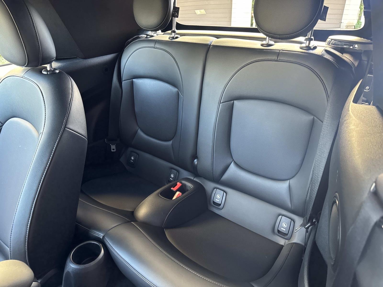 Used 2019 Chili Red MINI Cooper FWD image 11