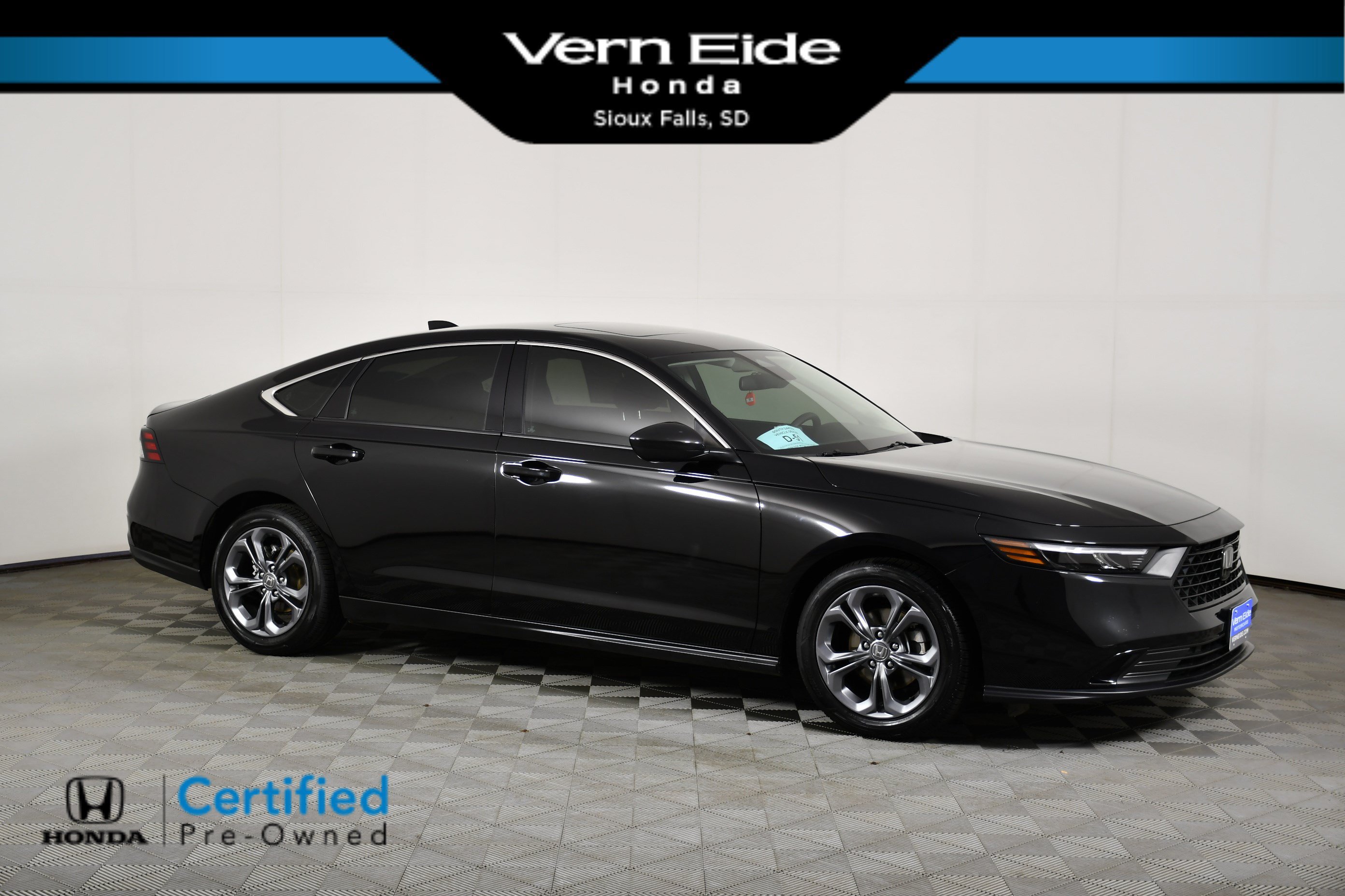 Certified Used 2023 Crystal Black Pearl Honda EX image 1