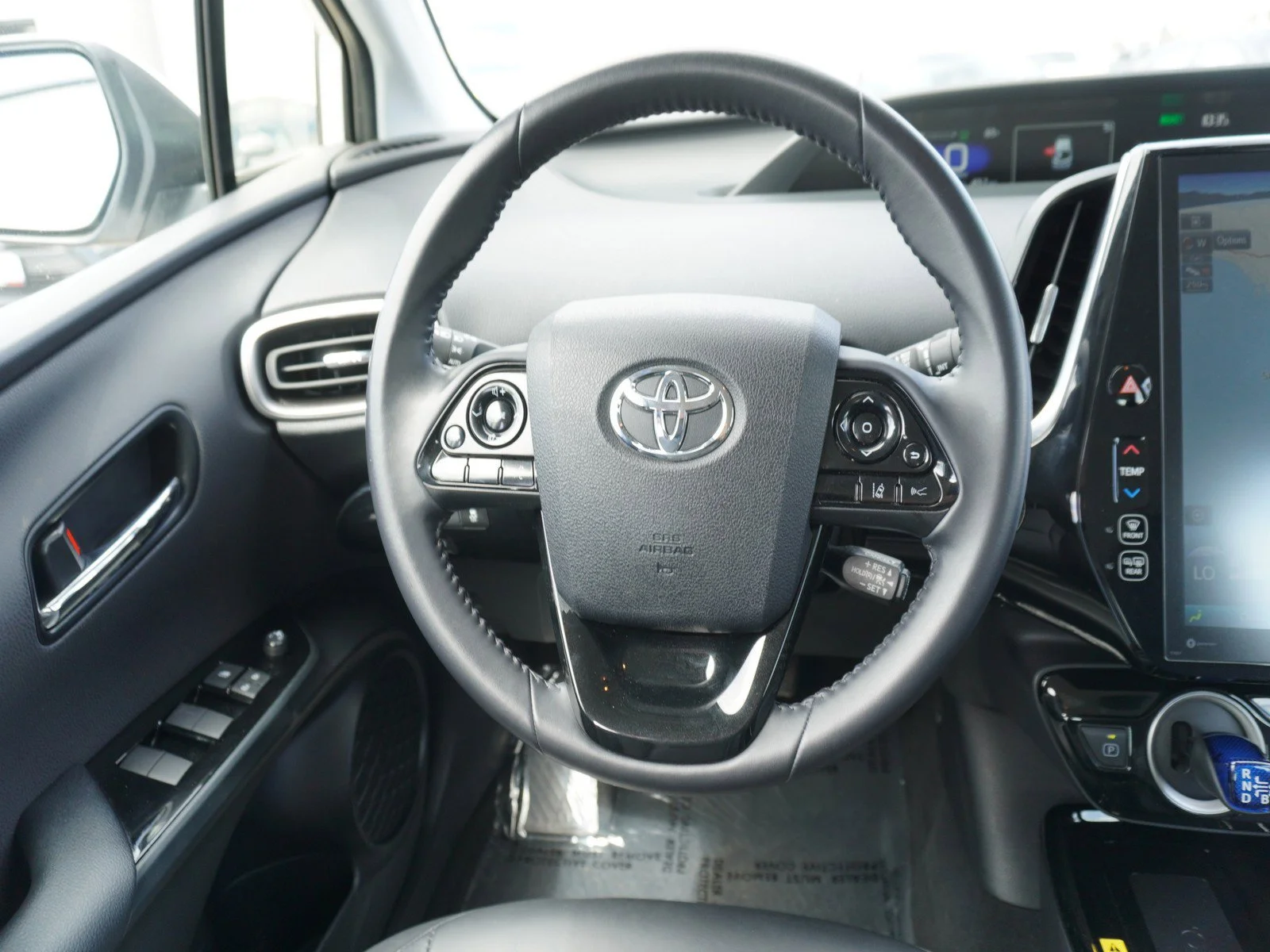 Certified Used 2022 Wind Chill Pearl Toyota XLE image 18