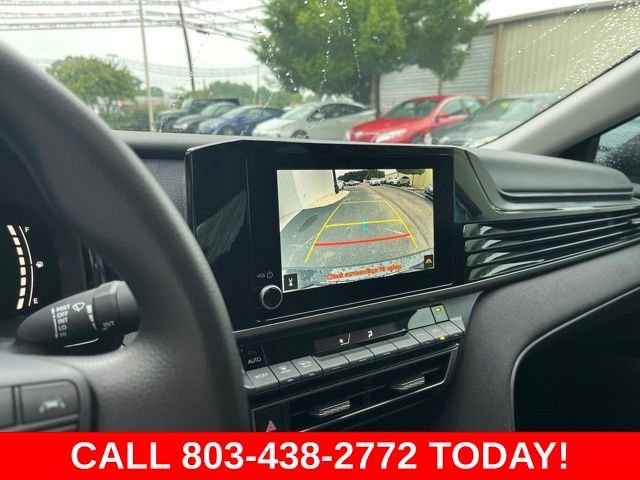 Used 2025  Toyota LE image 22