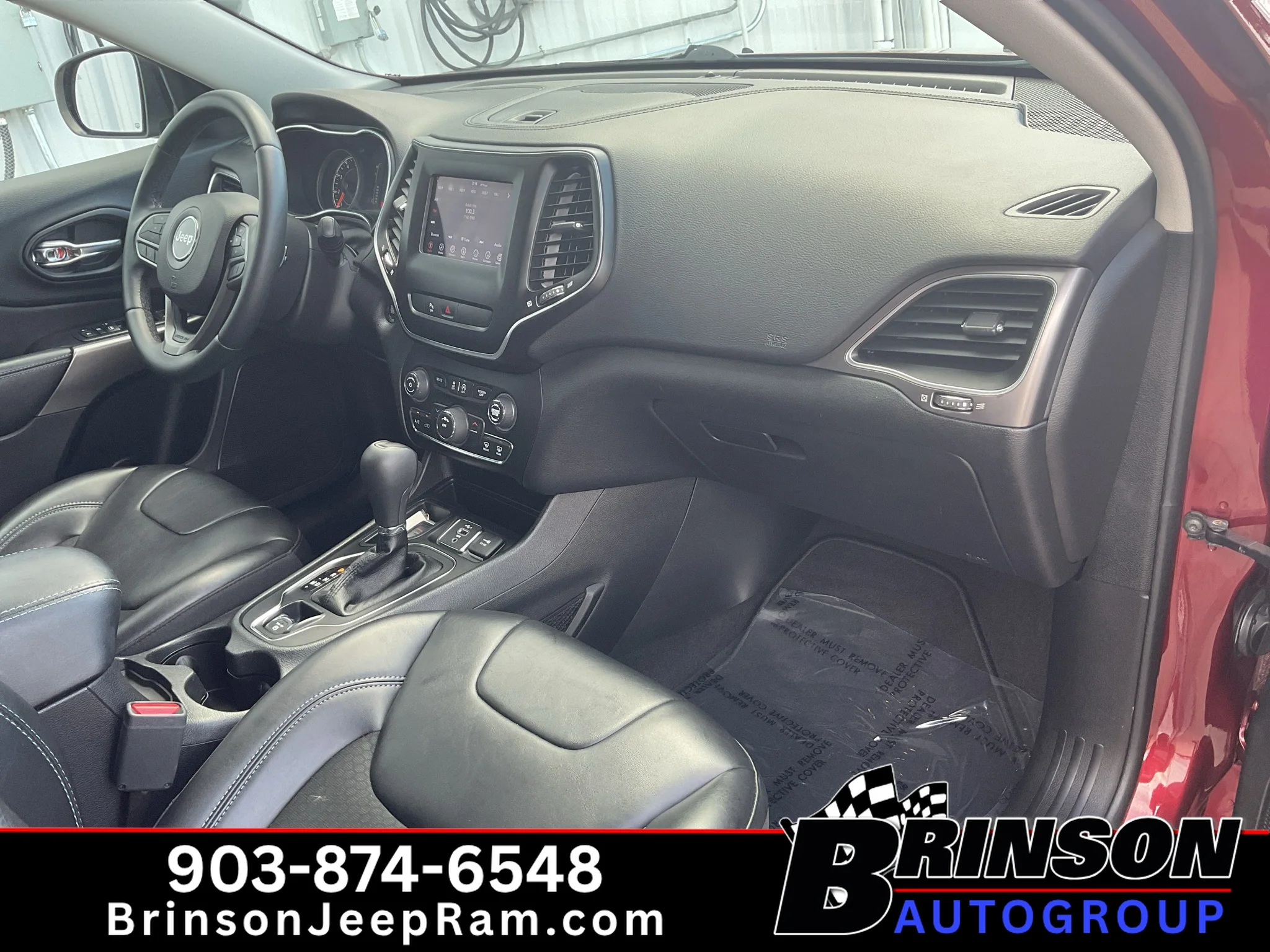 Used 2020 Velvet Red Pearlcoat Jeep Latitude Plus image 23