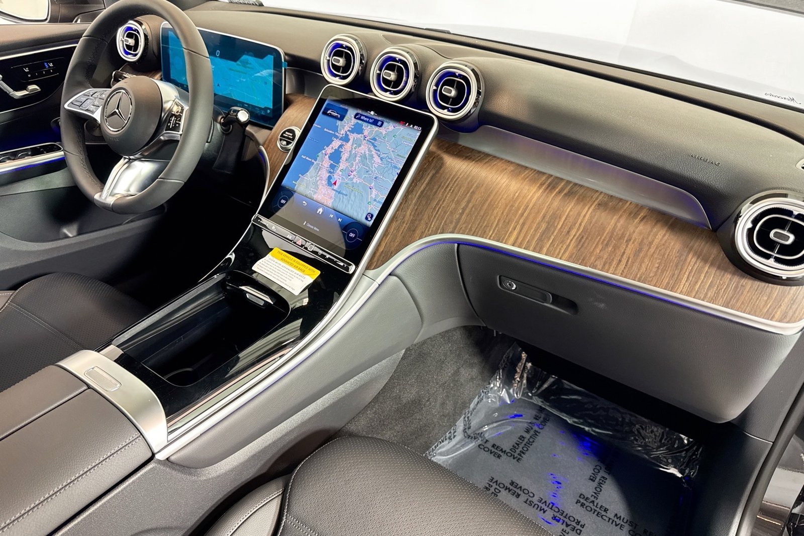 New 2026 Graphite Grey Metallic Mercedes-Benz GLC 300 image 27
