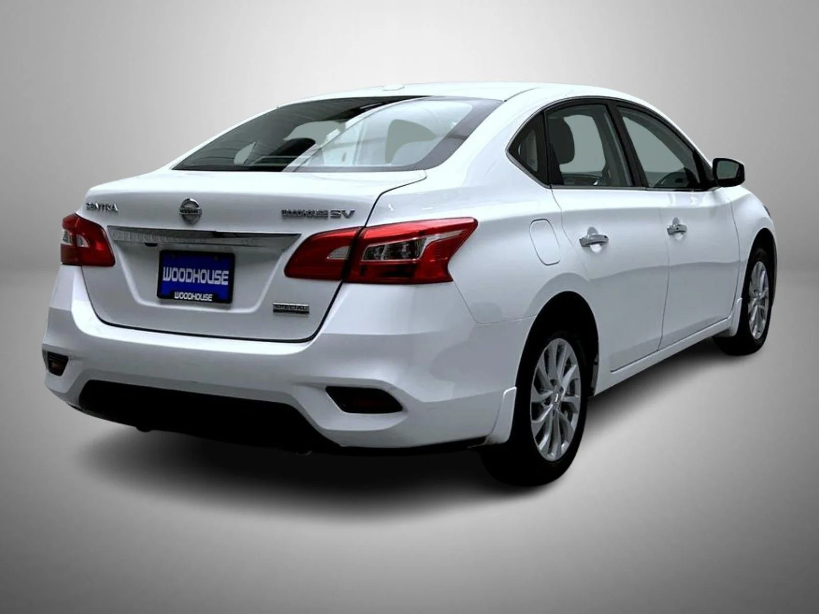 Used 2019 White Nissan SV image 5