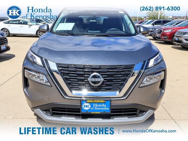 Used 2023 Gun Metallic Nissan SV image 8