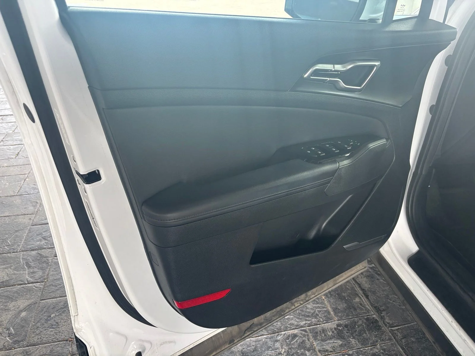 Used 2024 White Kia EX image 9