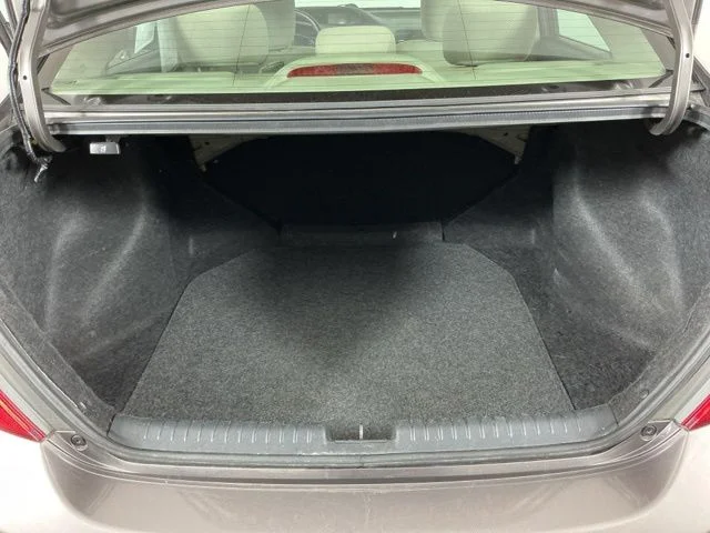 Used 2012  Honda LX image 23