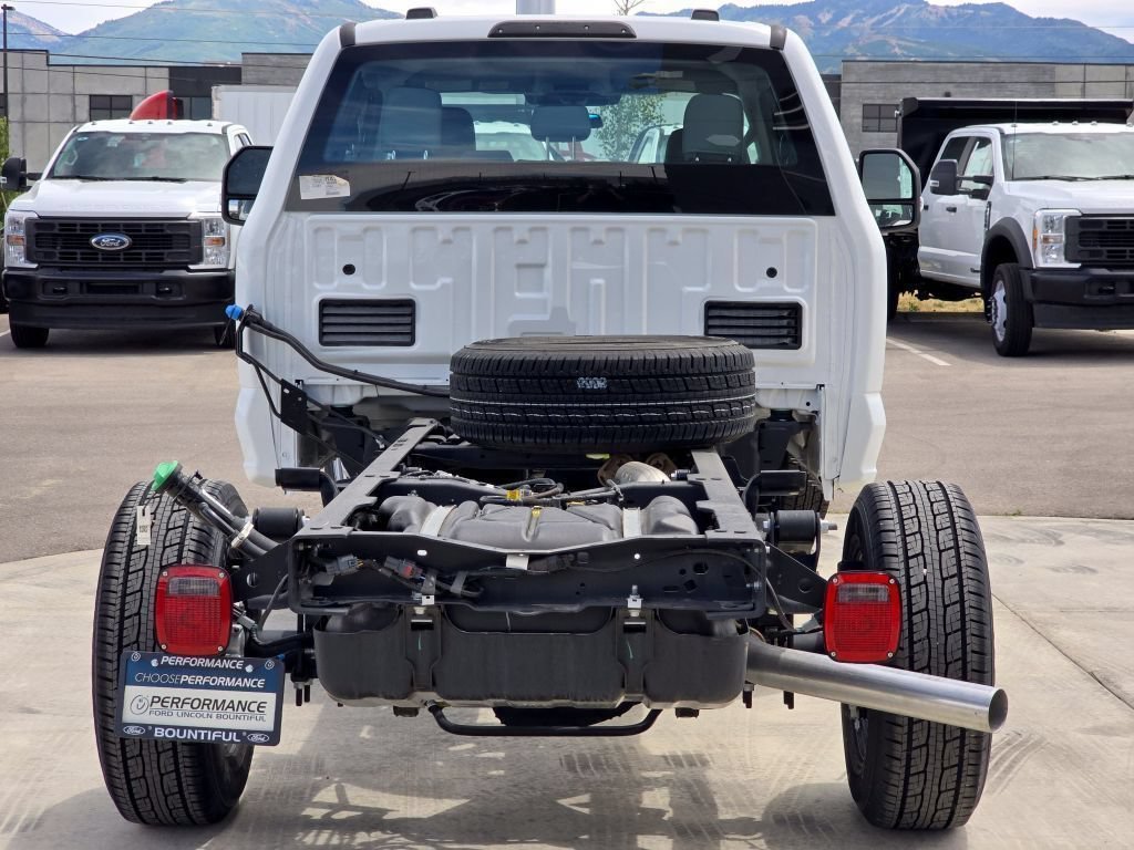 New 2026 Oxford White Ford XL image 23