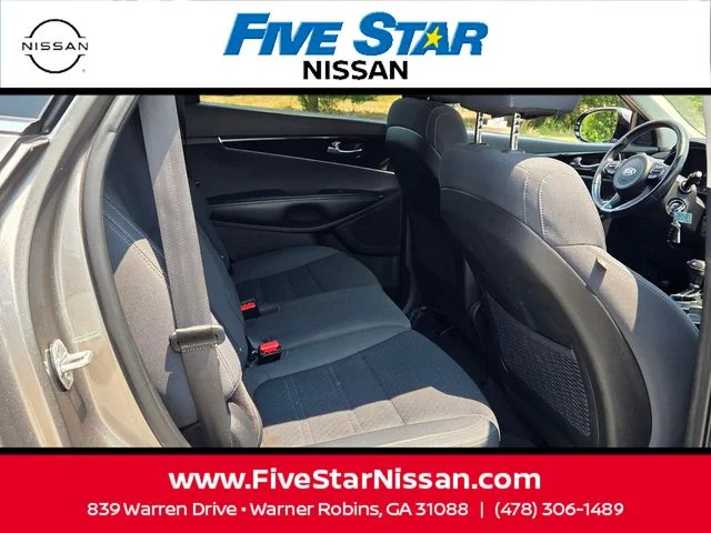 Used 2018 Silver Kia LX image 16