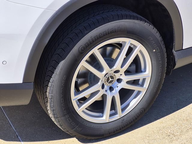 New 2026 Polar White Mercedes-Benz GLC 300 image 39
