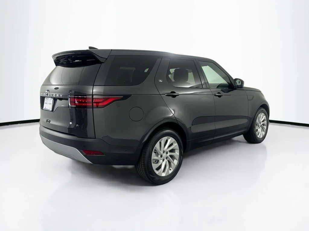 New 2026 Carpathian Grey Land Rover S image 5