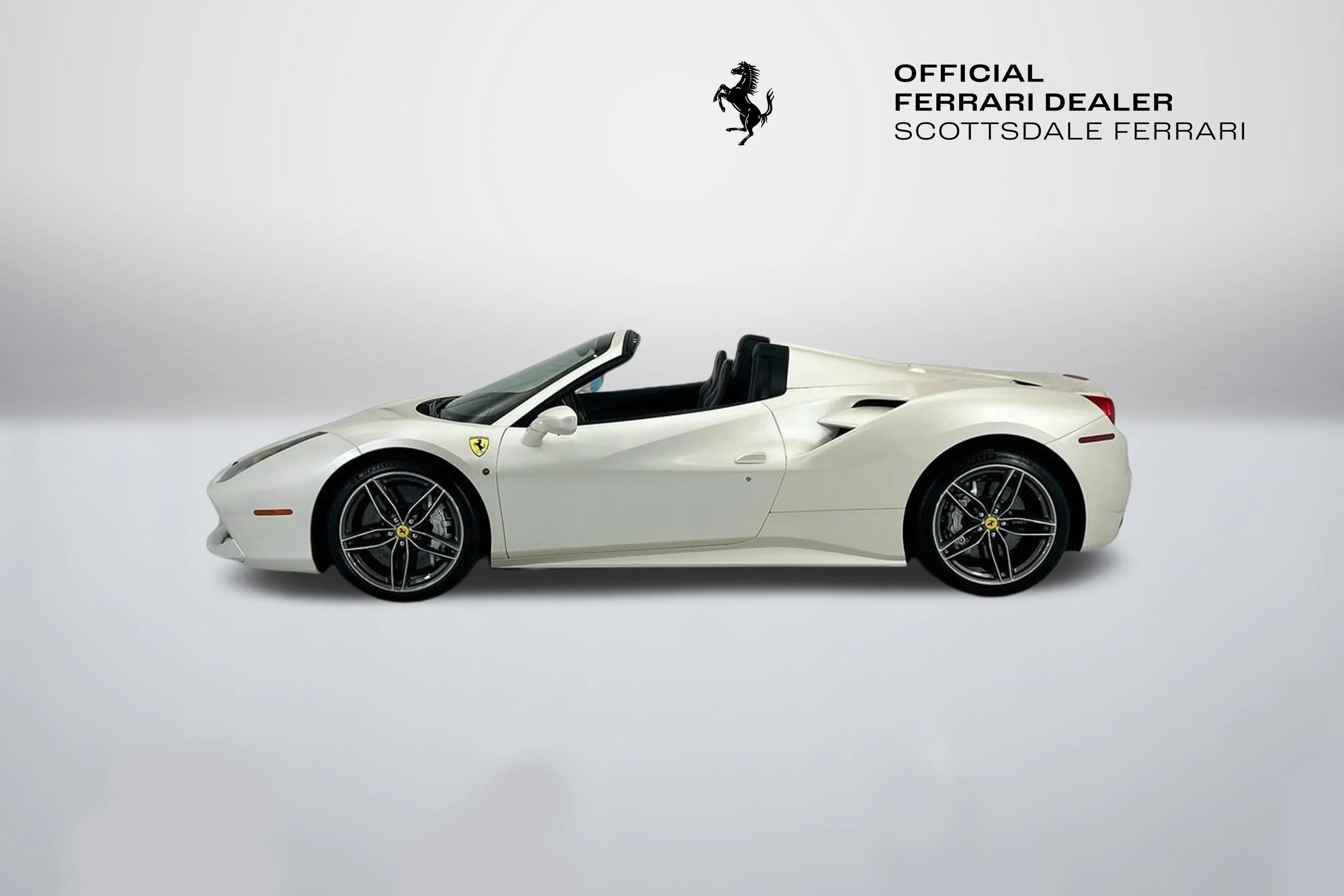 Used 2017 Bianco Fuji Ferrari  image 8
