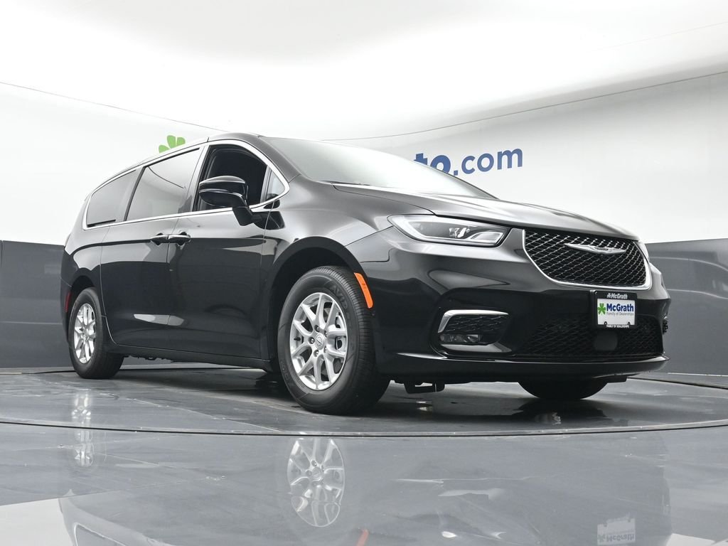 2026 Chrysler Pacifica Select - Photo 27