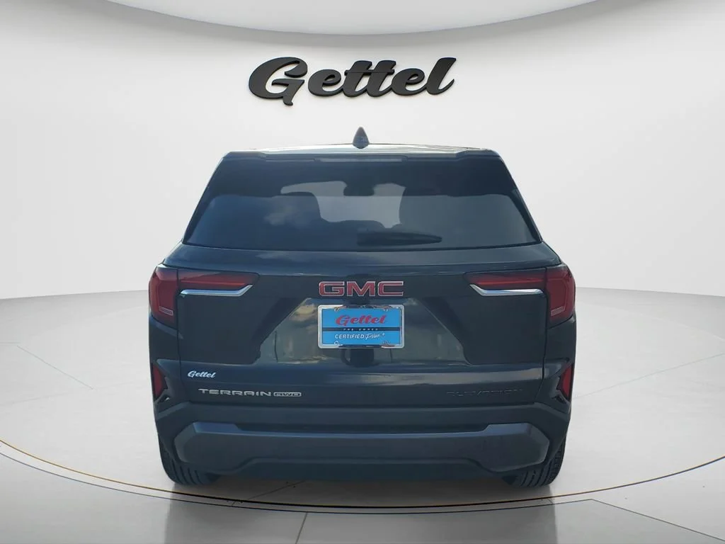 Used 2025 Ebony Twilight Metallic GMC Elevation image 6