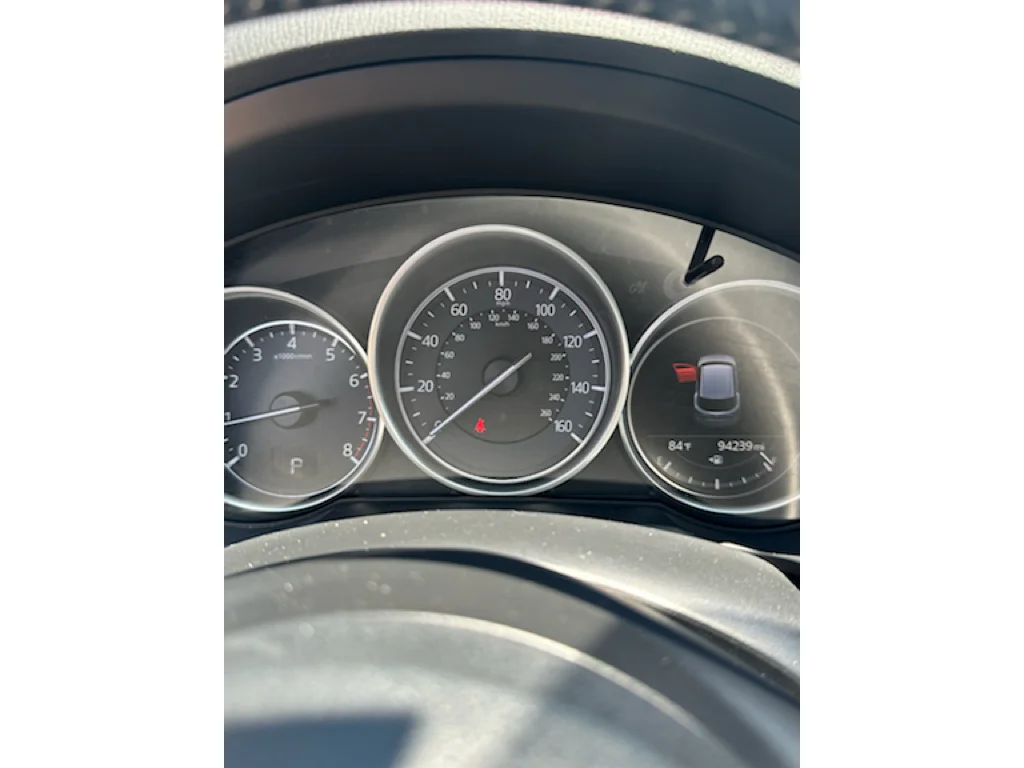 Used 2018 Sonic Silver Metallic Mazda Touring image 5
