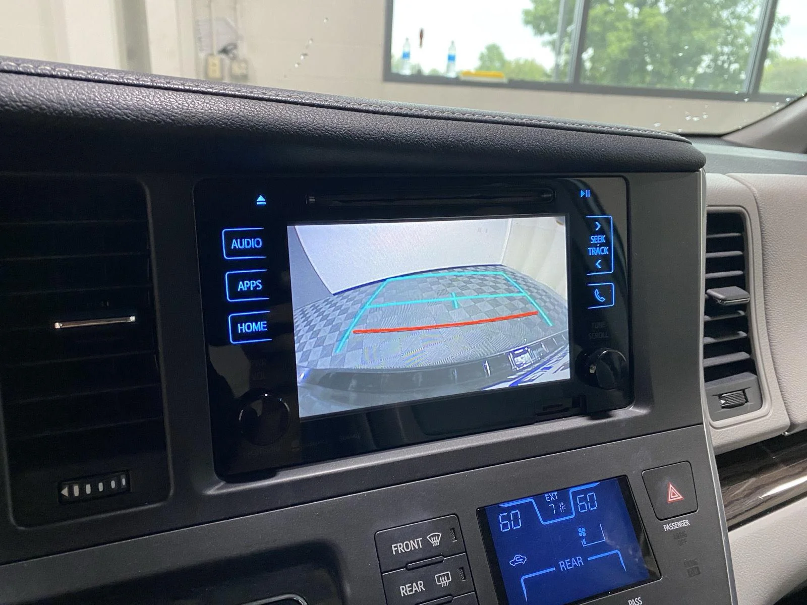 Used 2017 Predawn Gray Mica Toyota XLE image 19