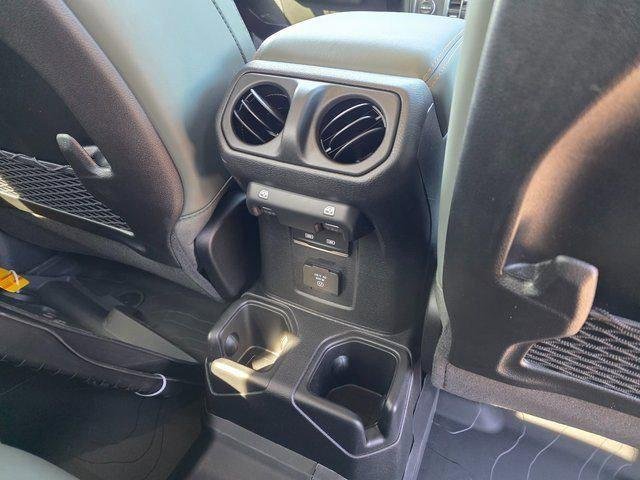 New 2026 Reign Jeep Mojave image 15