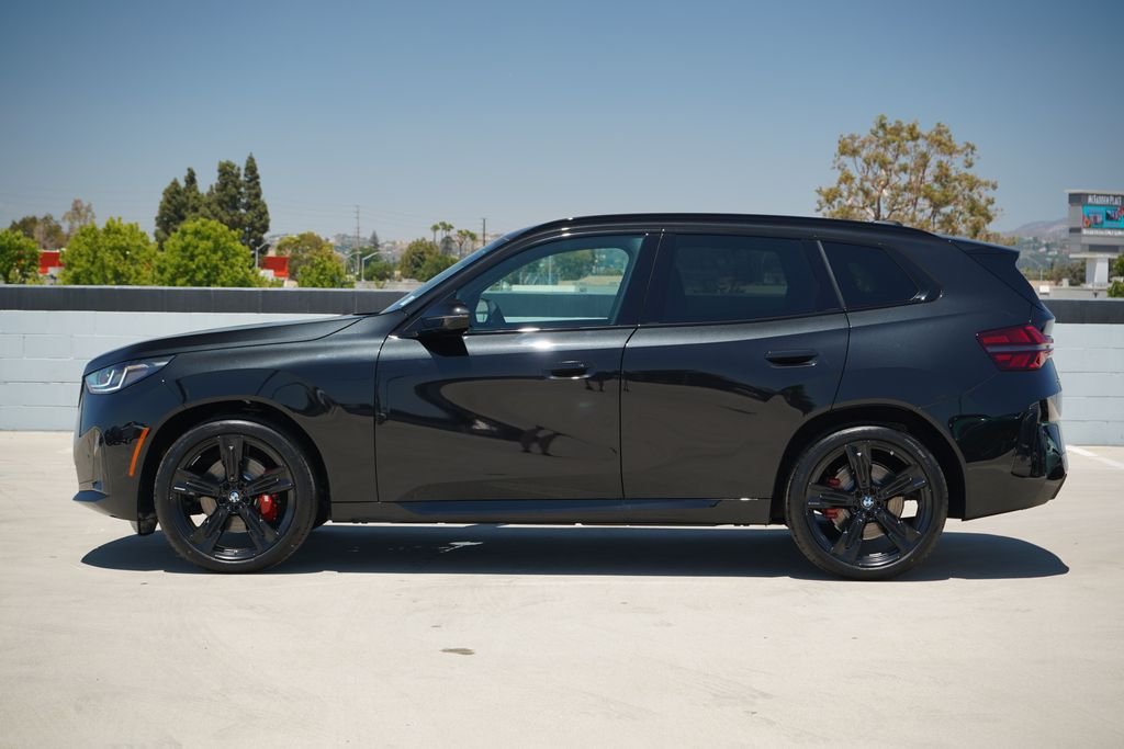 New 2026 Black Sapphire Metallic BMW 30 xDrive image 4