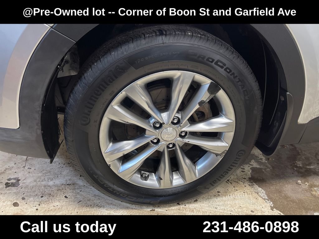 Used 2018 Silver Hyundai 2.0T image 11