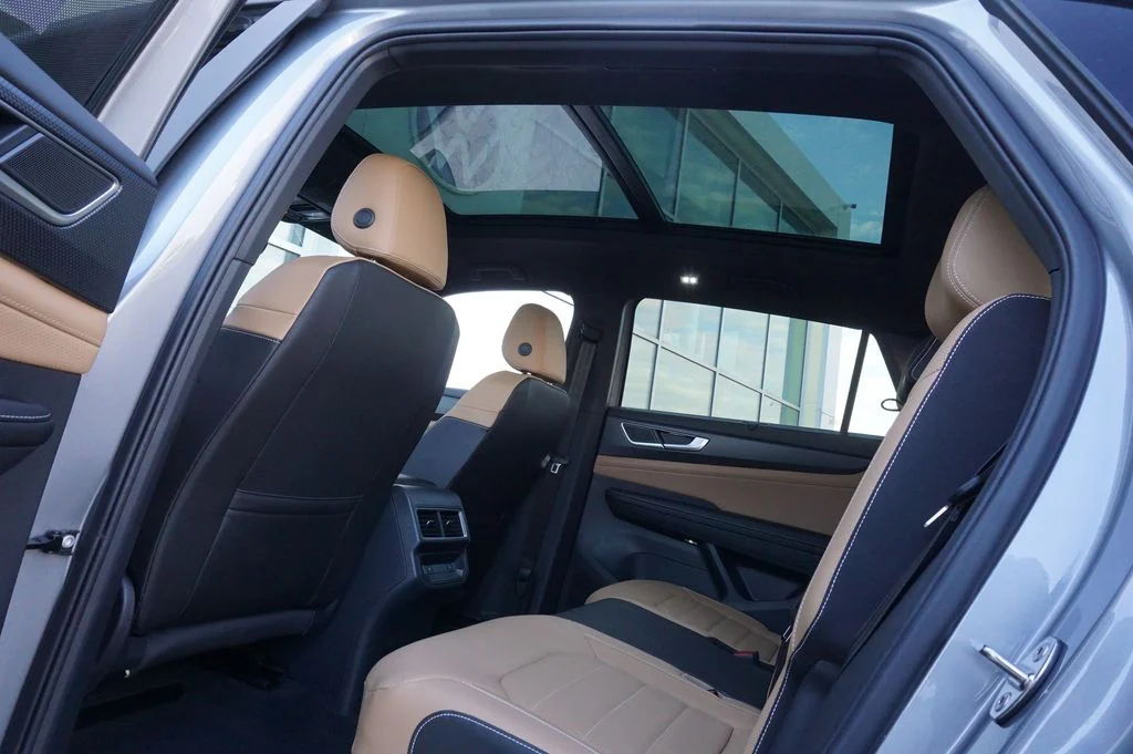 New 2026 Silver Volkswagen 2.0T SEL R-Line Black image 31