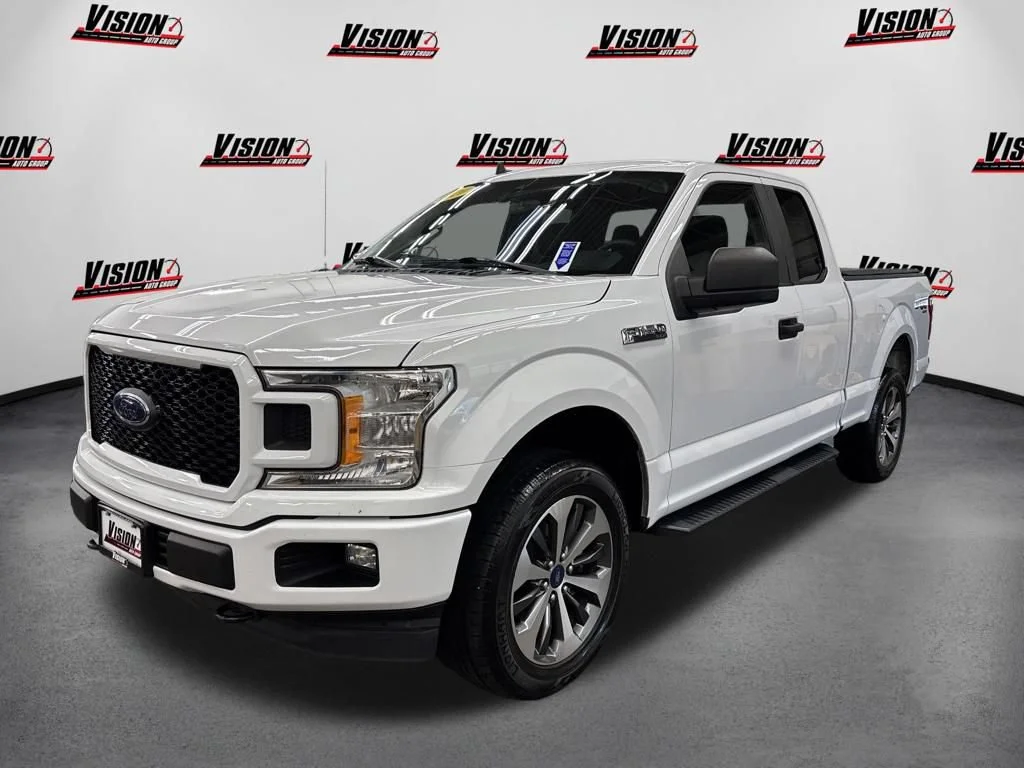Used 2020 White Ford XL image 1