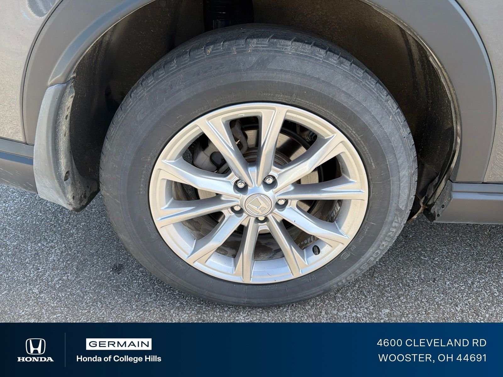 Certified Used 2024 Meteorite Gray Metallic Honda EX image 5