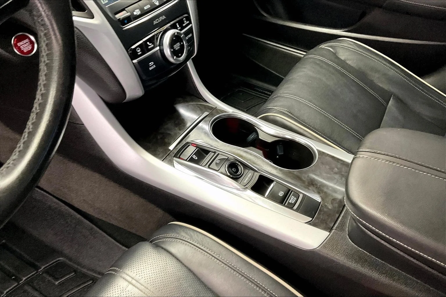 Used 2018 Bellanova White Pearl Acura 3.5L V6 image 16