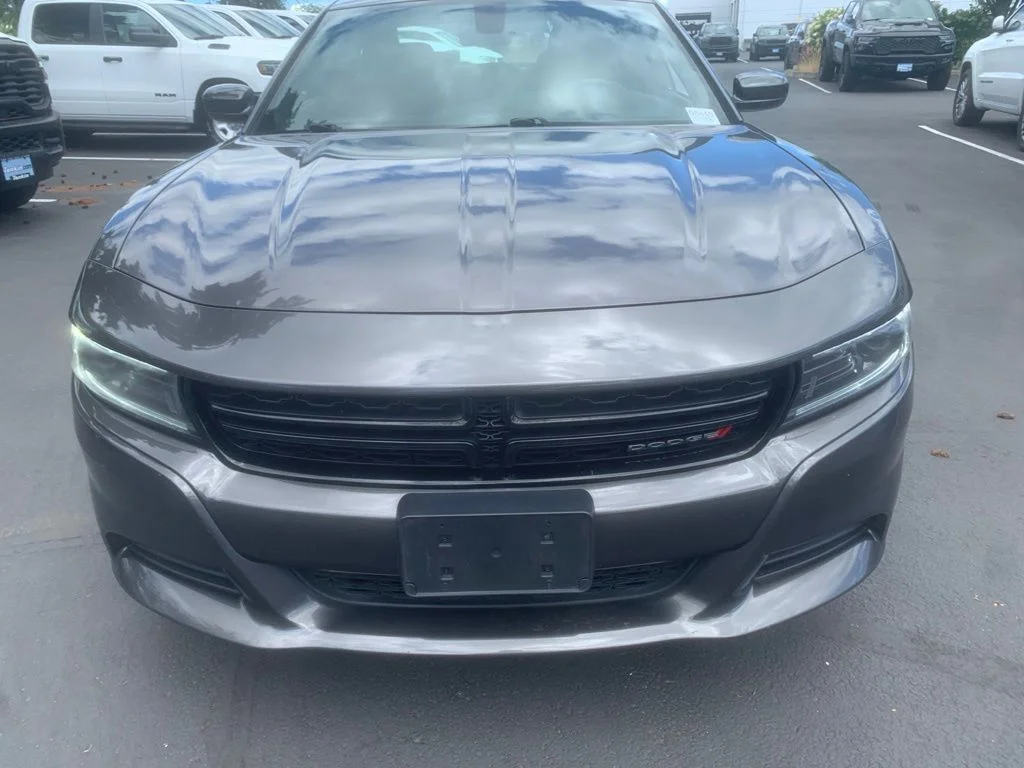 Used 2022 Granite Crystal Metallic Clearcoat Dodge SXT image 6